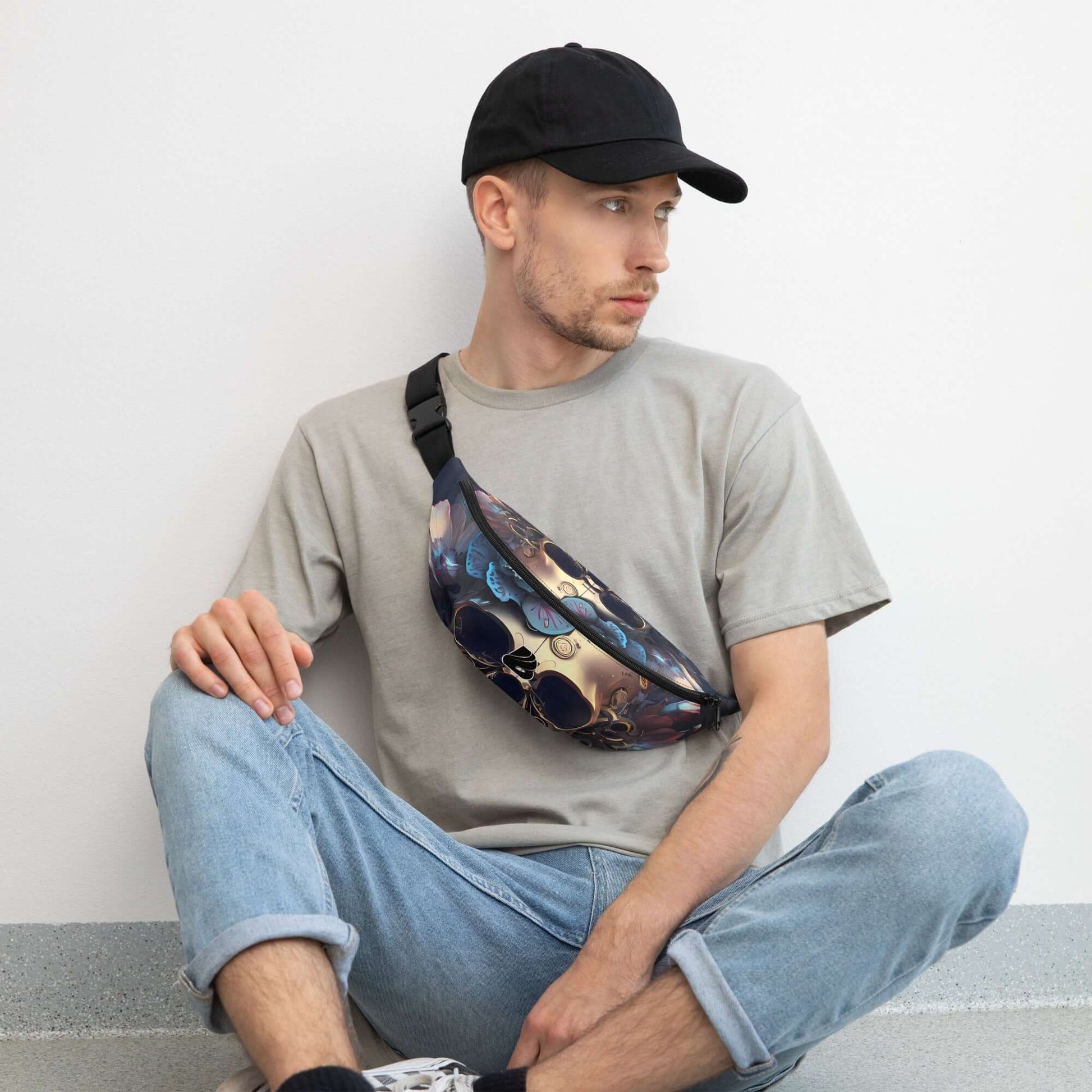 Man wearing Gürteltasche N°33, a stylish belt bag with adjustable strap, perfect for travel and festivals.