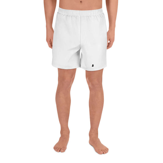 Recycelte Sport-Shorts für Herren N°1 aus recyceltem Polyester und Elastan, geeignet zum Laufen, Schwimmen und Gewichtheben.