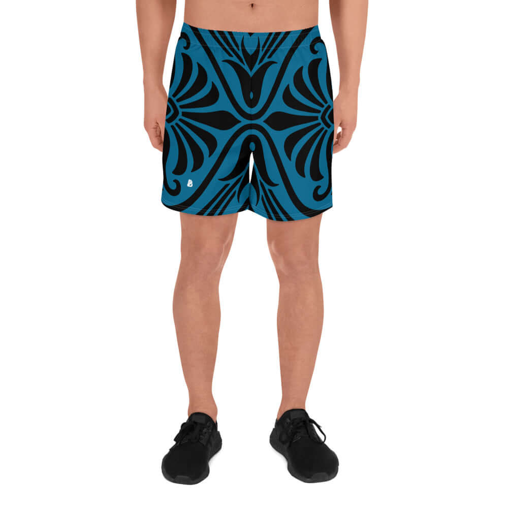 Recycelte Sport-Shorts für Herren N°2, blau-schwarz mit Mustern, ideale für Fitness, Laufen und Schwimmen, aus recyceltem Polyester.