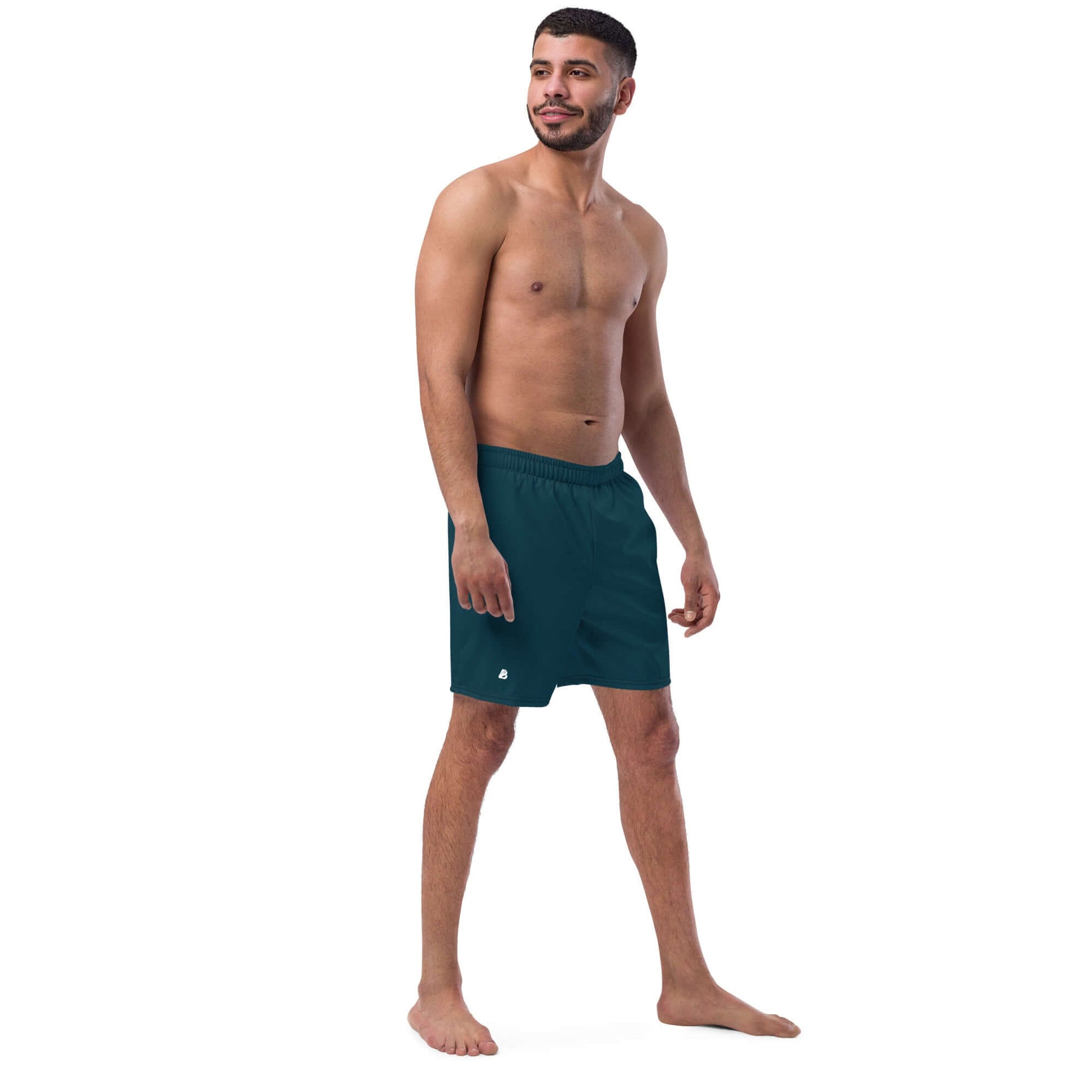 Man modeling Herren-Badehosen N°15, quick-dry, breathable swim trunks with pockets and silky liner.
