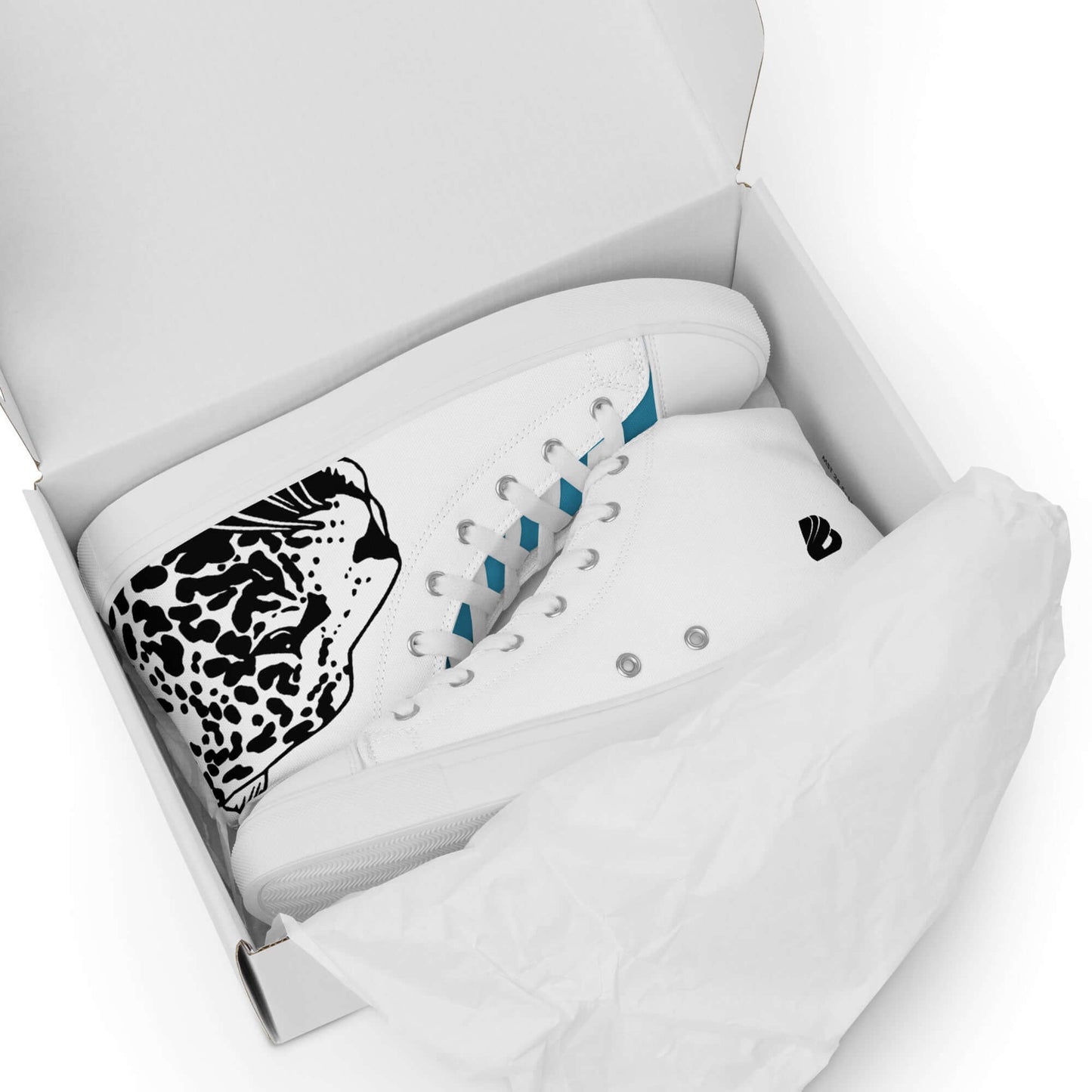 High-Top Leinenschuhe für Herren N°5 in einer Schuhschachtel mit Leopardenmuster-Design, handgefertigt und trendig.