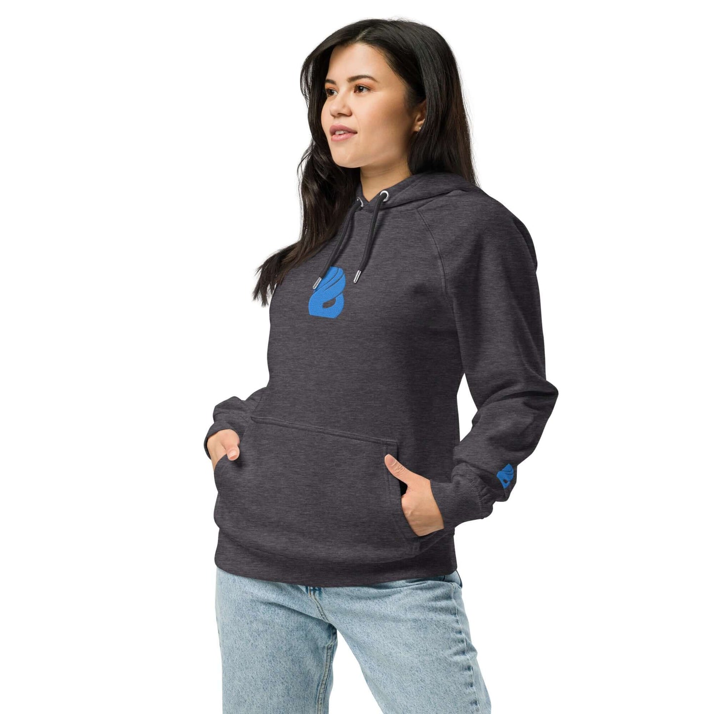 Woman wearing Unisex Bio-Raglan-Hoodie N°3 in charcoal gray with jeans, stylish and comfortable look
