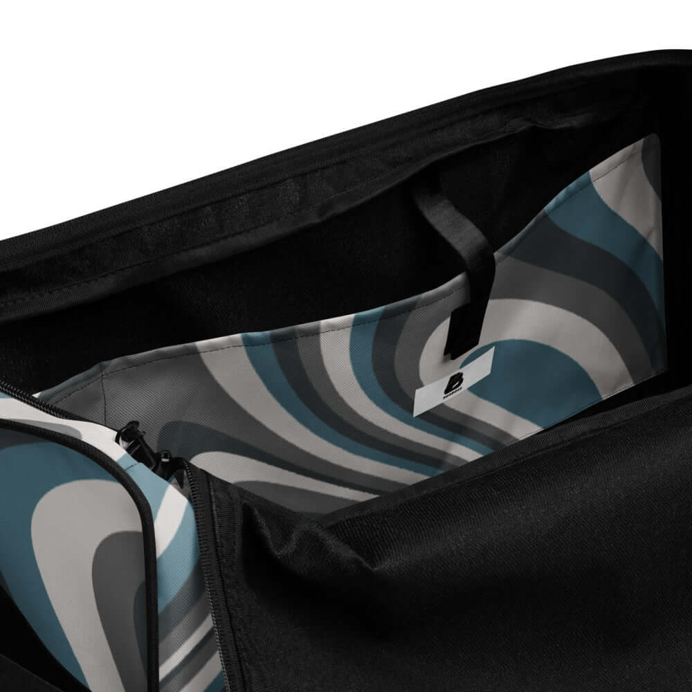 Interior view of Weekender N°10 showing spacious compartments with patterned lining and zippered pockets for organization.