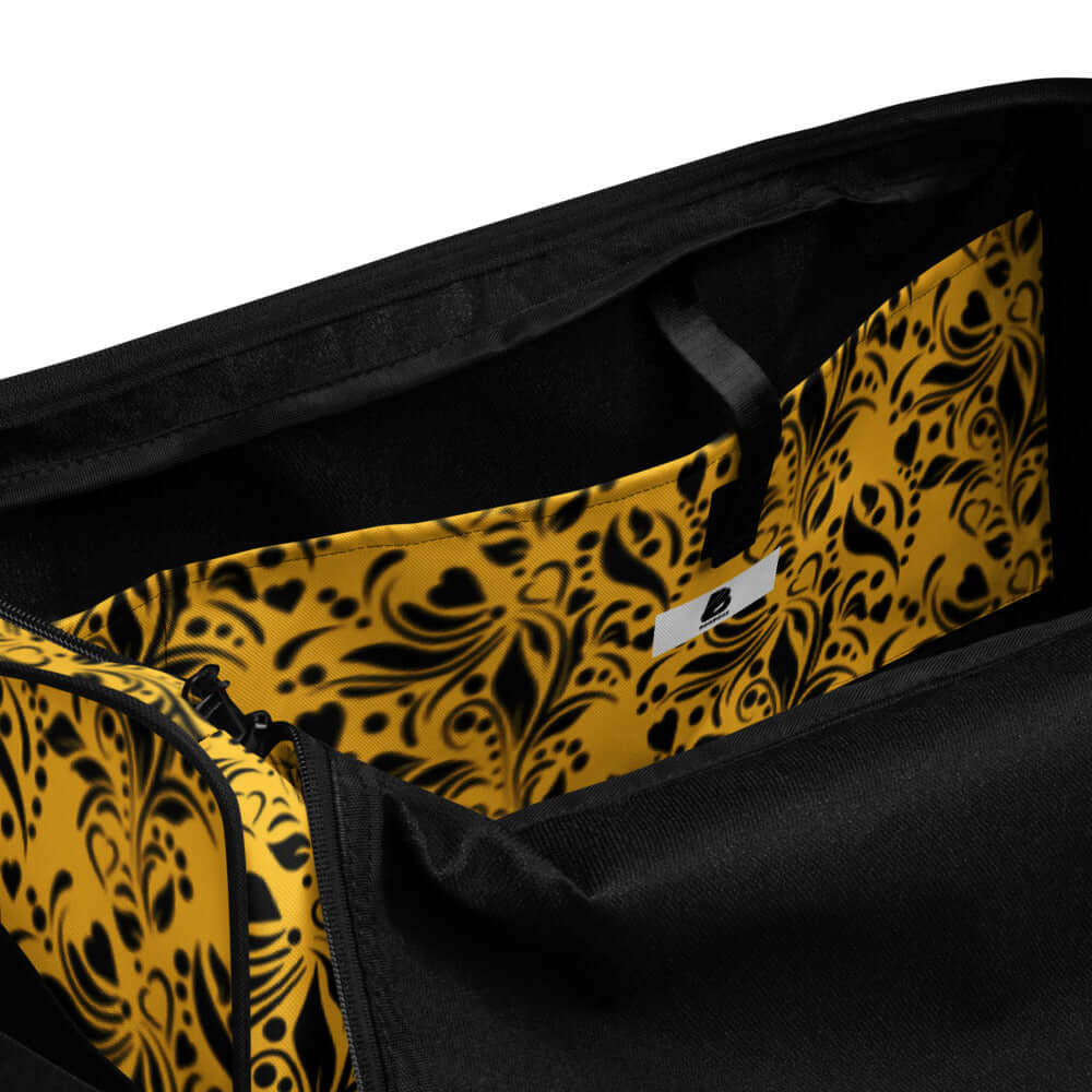 Weekender N°11 interior view showing spacious compartments with patterned lining perfect for travel and daily use.