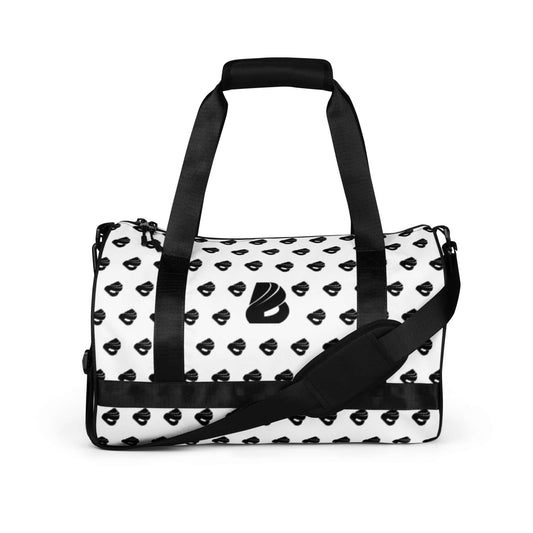 Allover-Print-Sporttasche N°0 in white with black print, waterproof polyester gym bag with sturdy handles and extra pockets.