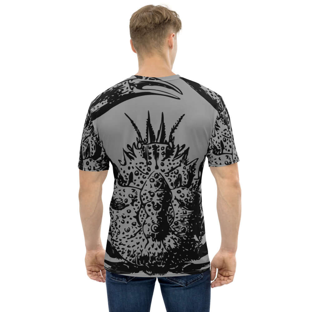 Back view of a man wearing Herren-T-Shirt N°8, featuring a stylish graphic design, four-way stretch, and a comfortable fit.