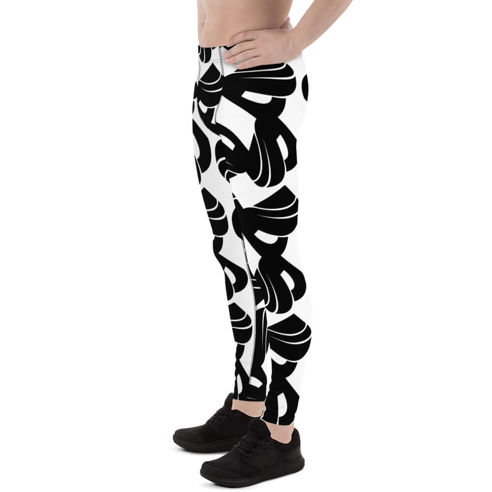 Model wearing Herren-Leggings N°5 with black and white abstract design, showcasing stretchy fabric and comfortable fit.
