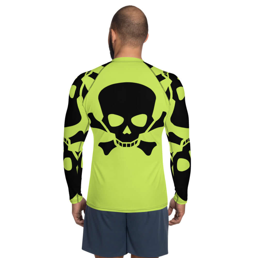 Herren-Rash-Guard N°14 in neon green with skull design, long sleeves, ergonomic seams, perfect for sport protection.