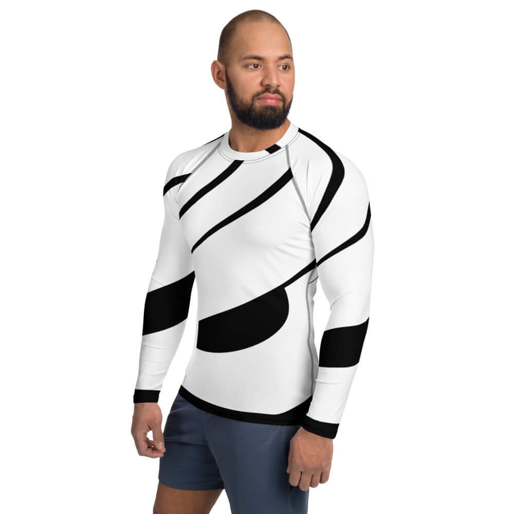Man wearing Herren-Rash-Guard N°0 in stylish white and black design for sun and wind protection during sports activities.