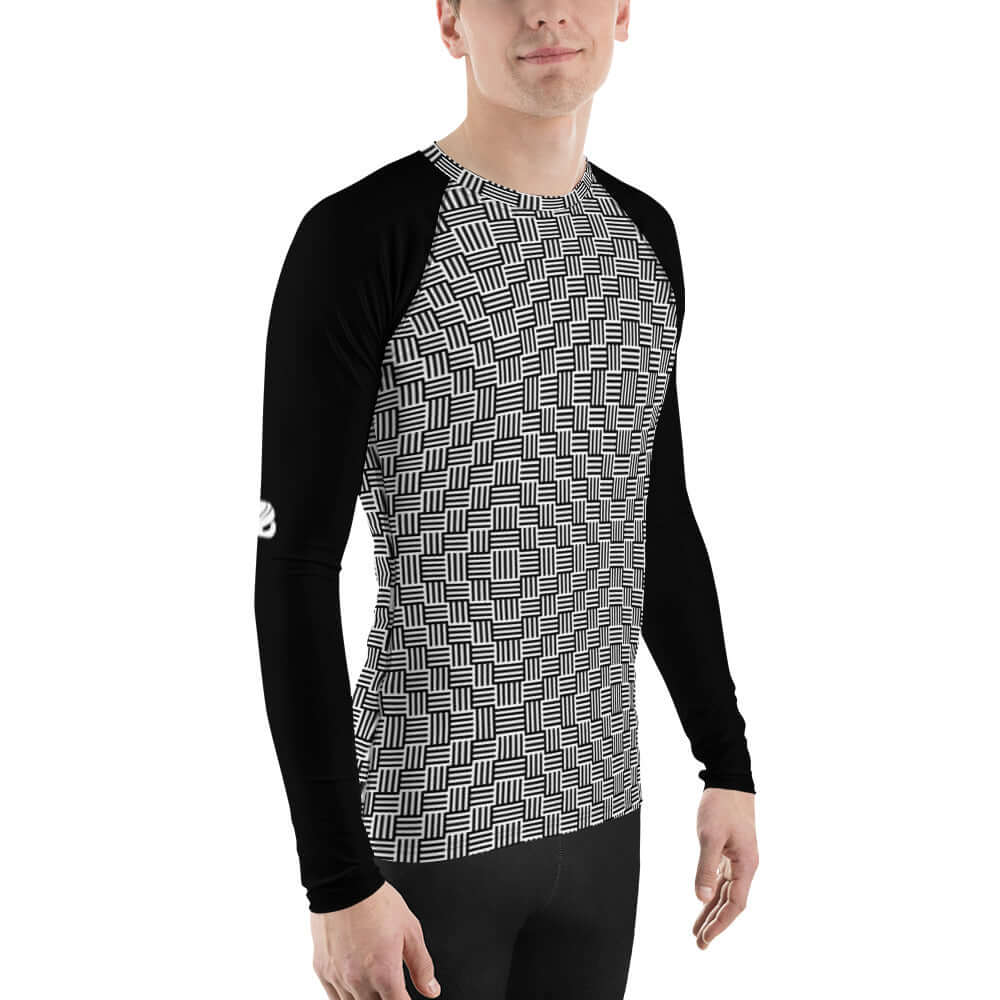 Herren-Rash-Guard N°26 long-sleeve for sport, sun protection, black and white pattern, polyester and elastane blend, ergonomic fit.