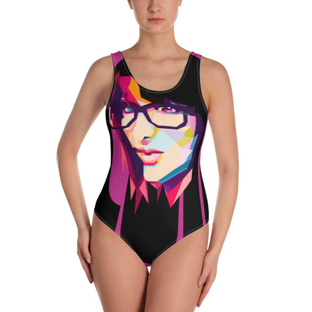 Frau trägt Einteiliger Badeanzug N°7 mit modernem Design, geeignet für Strand oder Pool, schmeichelnder Schnitt, chlorbeständiger Stoff.