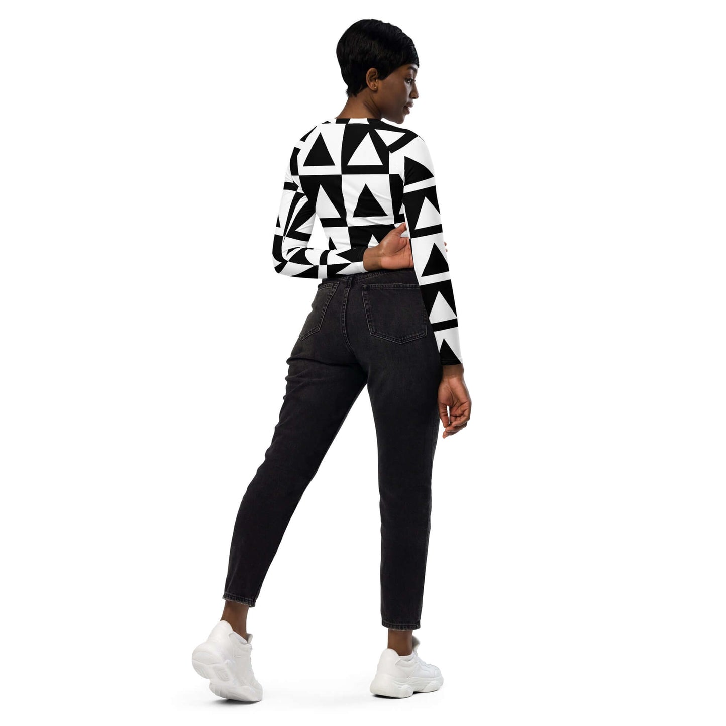 Recyceltes Langarm Crop Top mit Allover-Druck N°2, umweltfreundlich aus recyceltem Polyester, perfekt für Sport und Athleisure.