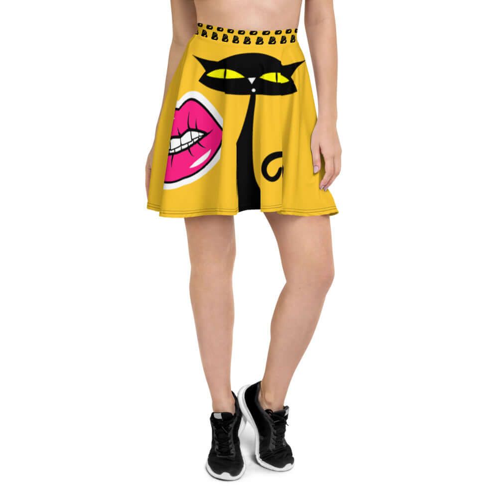 Person wearing colorful Skater-Rock N°6 skirt with bold graphic design, flattering fit, elastic waistband, mid-thigh length.