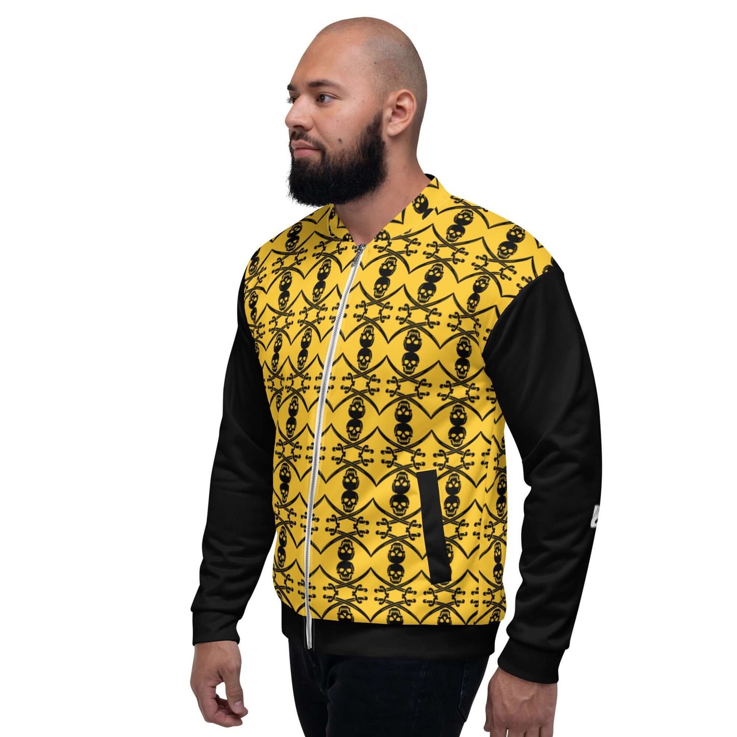 Unisex Bomberjacke N°35 in gelb-schwarz getragen von Model, perfekte Jacke für jedes Outfit mit Fleece-Innenfutter und lockerer Passform