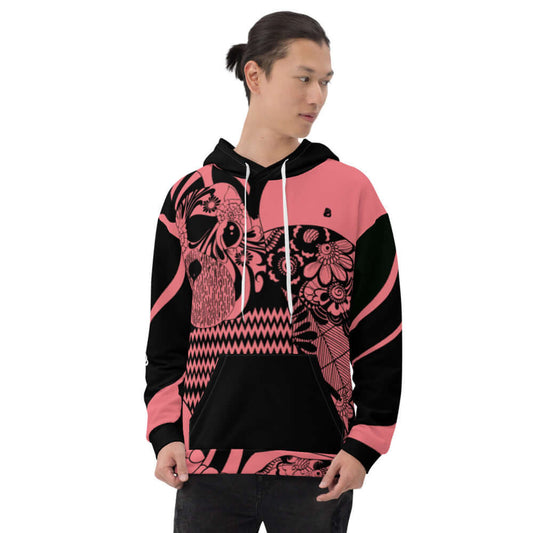 Man wearing Unisex-Kapuzenpullover N°33 with vibrant print and soft fabric, ideal for cool evenings.