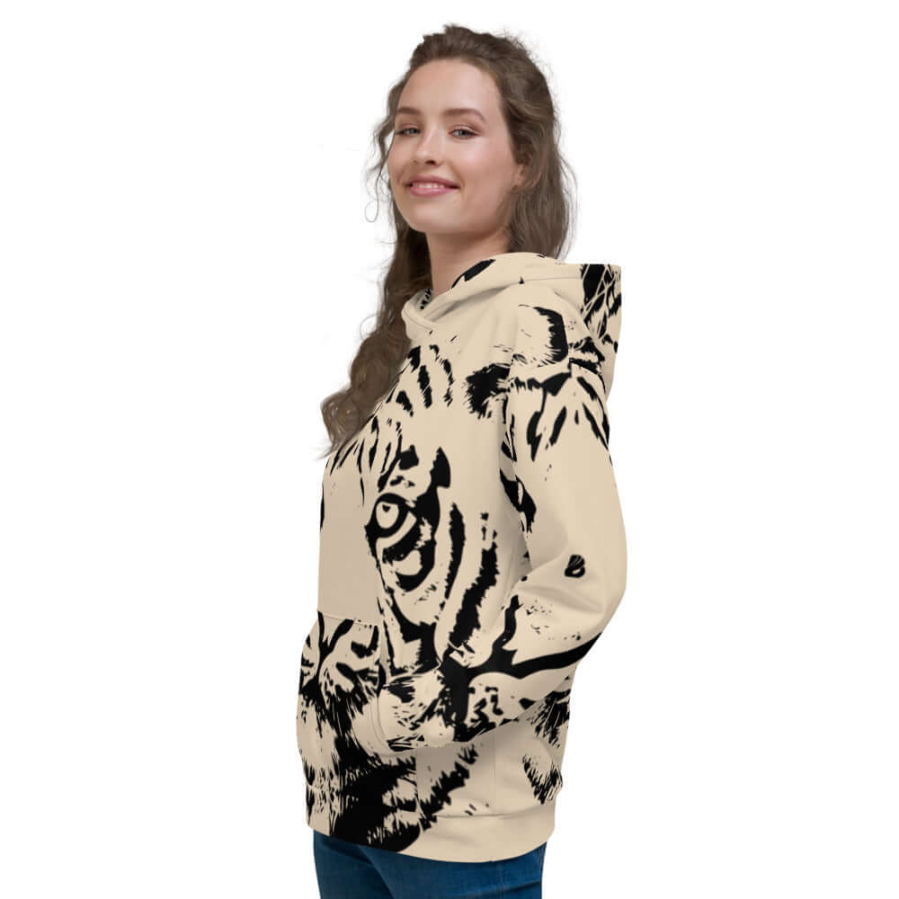 Unisex-Kapuzenpullover N°19 with tiger print design, comfortable loose fit, perfect for cool evenings, soft polyester-cotton-blend