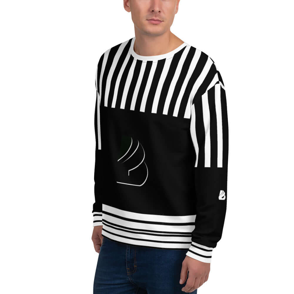 Model wearing Unisex-Pullover N°15 with striped design in black and white, made of durable material with cotton feel and brushed fleece.