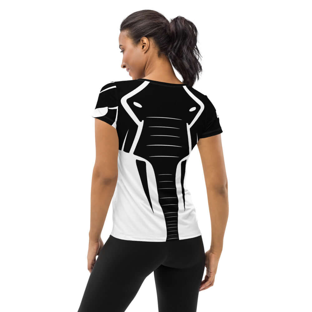 Allover-Sport-T-Shirt für Damen N°0 with unique black and white elephant design, shown from the back on a model. Comfortable sportswear.