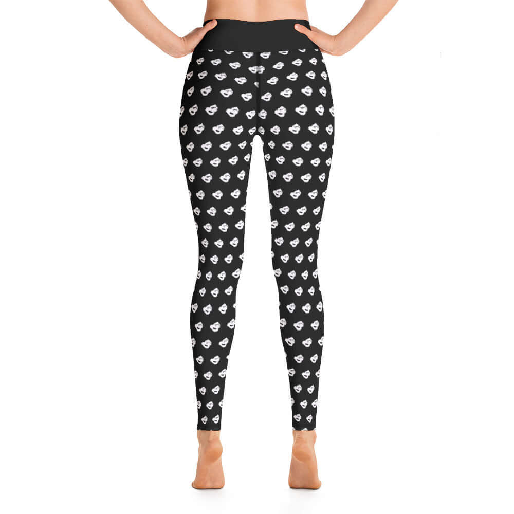Yoga-Leggings N°4 with black and white pattern, high-waisted, stretchy and soft, perfect for yoga or lounging. Rear view.