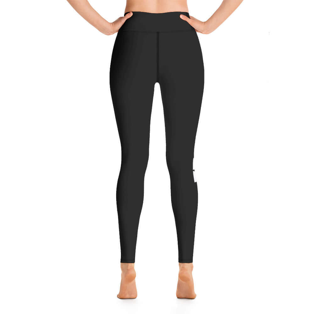Yoga-Leggings N°13 featuring high-waist design, four-way stretch, and soft microfiber fabric for comfort and flexibility.