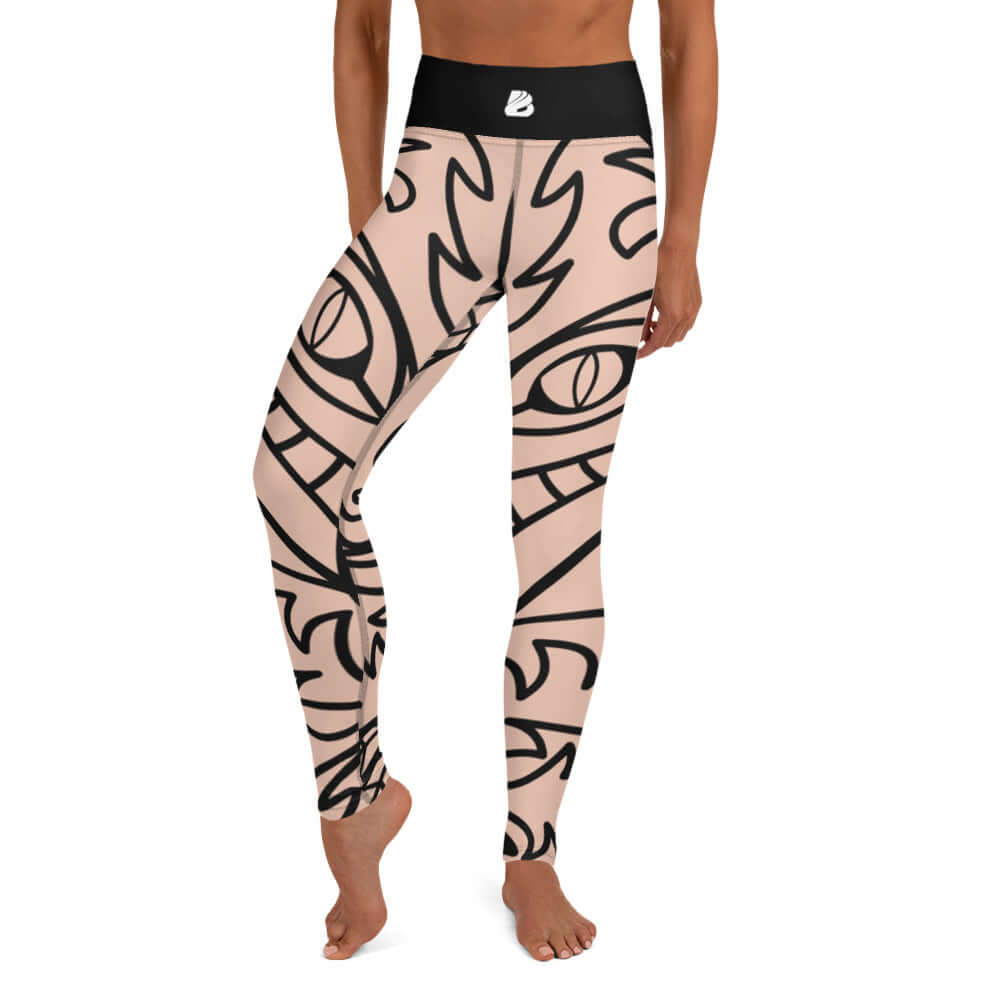 Model wearing Yoga-Leggings N°10, super soft, stretchy and comfortable with artistic pattern.