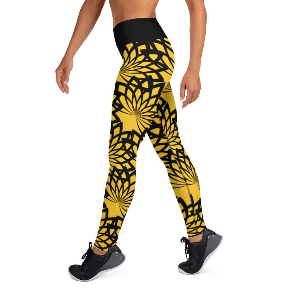 Yoga-Leggings N°16 showcasing yellow and black pattern with comfortable high-waist fit, super stretchy and soft fabric, perfect for workouts.