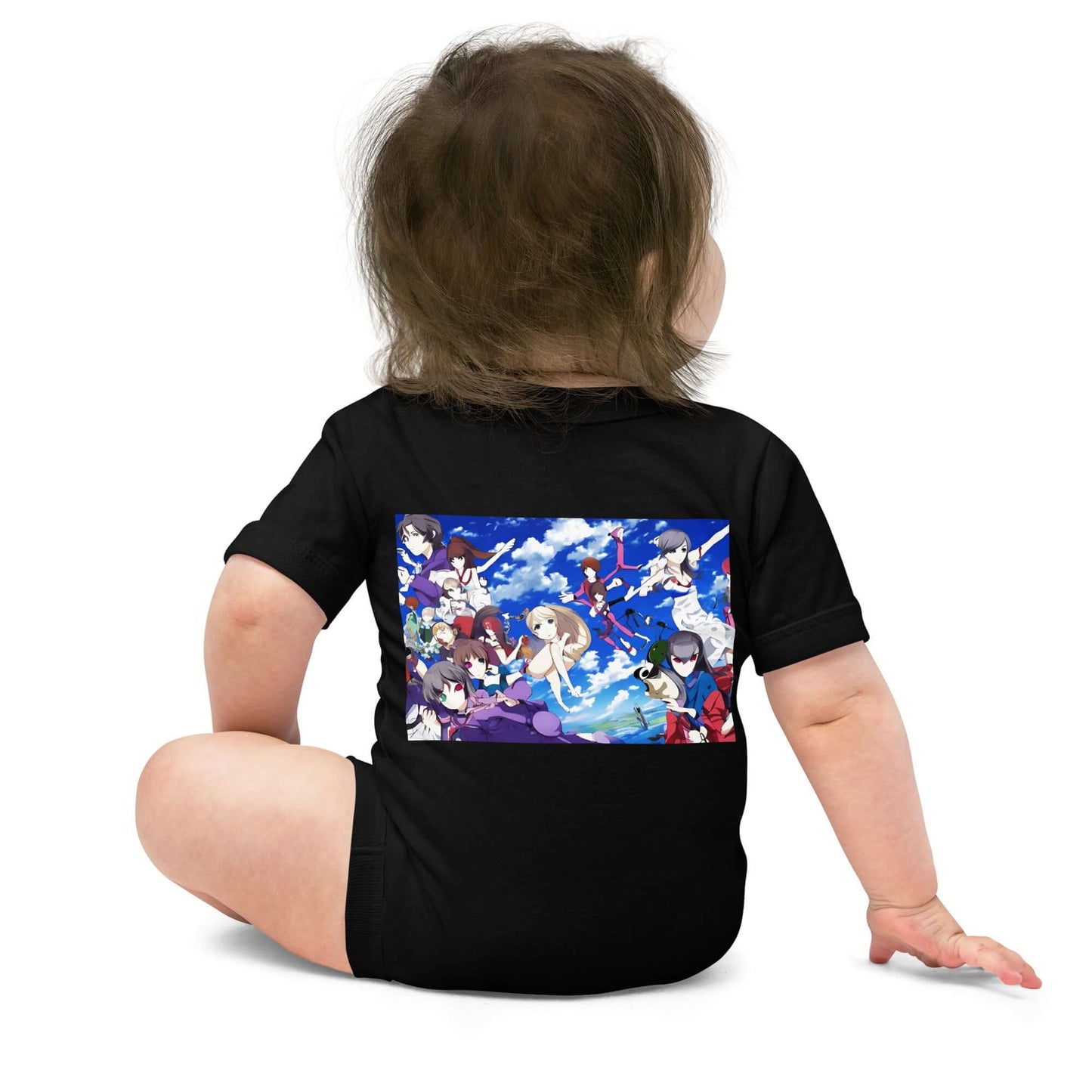 Baby wearing black Kurzärmliger Baby-Einteiler N°0 with colorful cartoon print on back, sitting on floor.