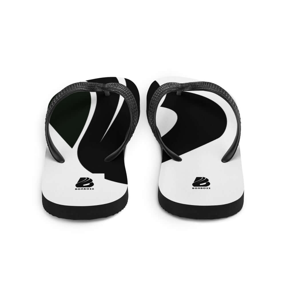 Alt Tag: Flip-Flops N°4 with black and white design, featuring a comfortable rubber sole and soft polyester cover for all-day comfort.