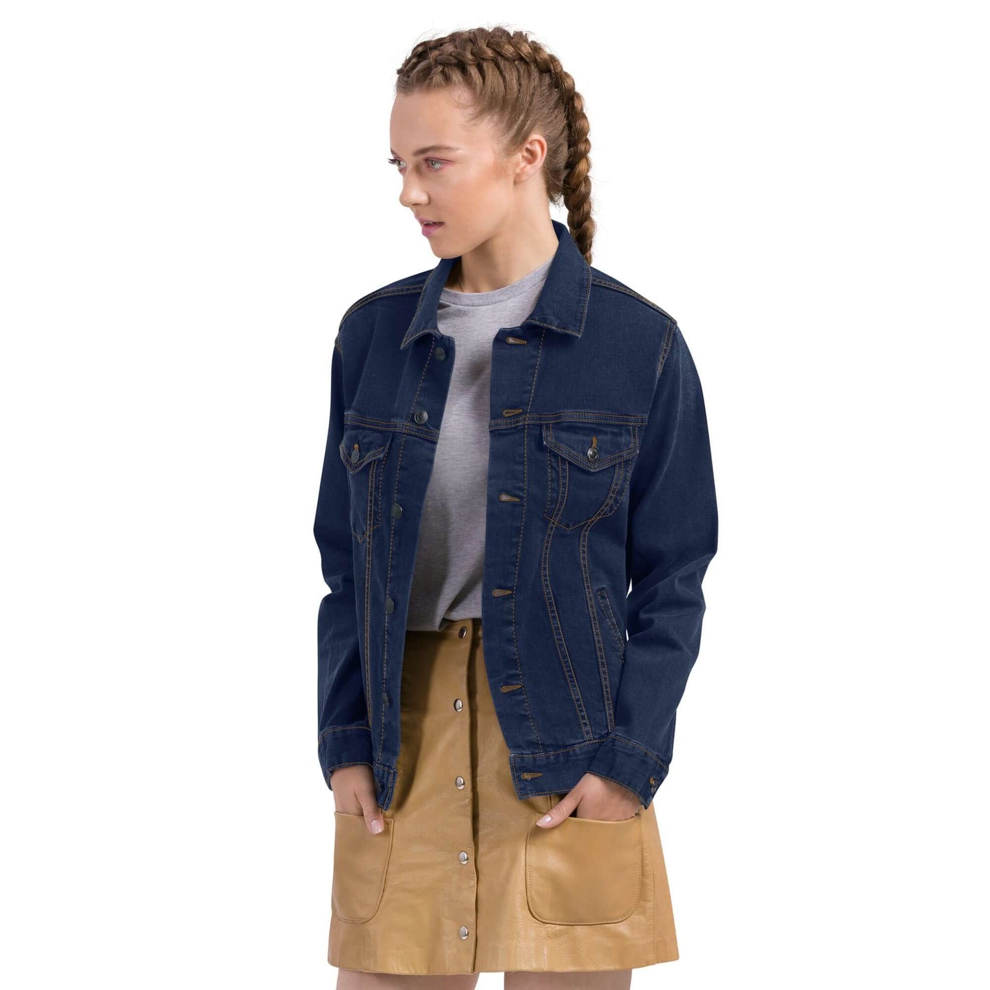 Alt Tag: Woman wearing Unisex Jeansjacke N°0 with a skirt, showcasing a versatile fashion choice.