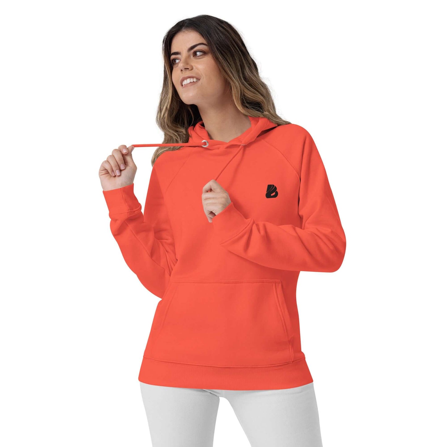 Woman wearing Unisex Bio-Raglan-Hoodie N°1 in red, showcasing stylish and comfortable design.
