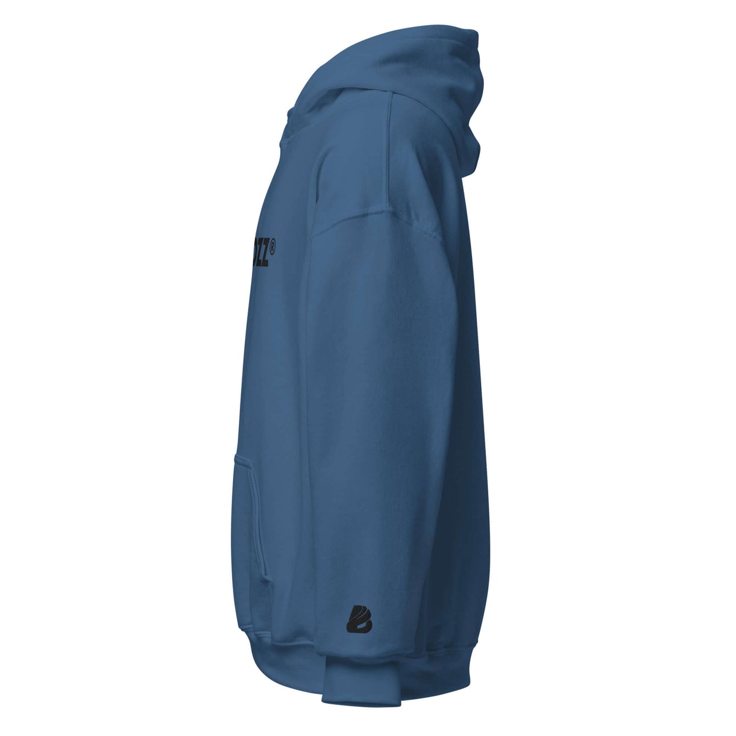 Unisex-Kapuzenpullover N°46 in Blau, Seitenansicht mit doppellagiger Kapuze und Kängurutasche. Perfekt für kühle Abende und stilvolle Gemütlichkeit.