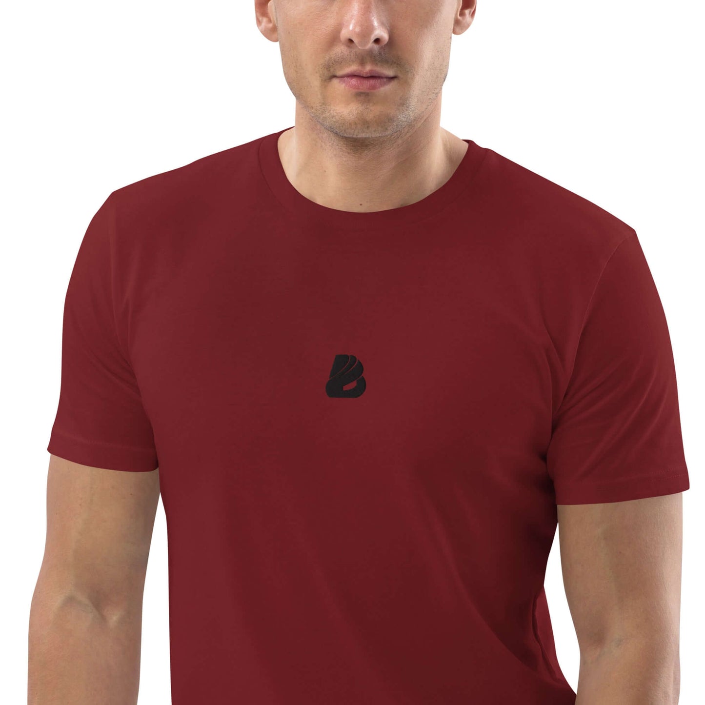 Unisex-Bio-Baumwoll-T-Shirt N°0 in burgundy, made from 100% organic cotton, featuring a comfortable medium-fit design.