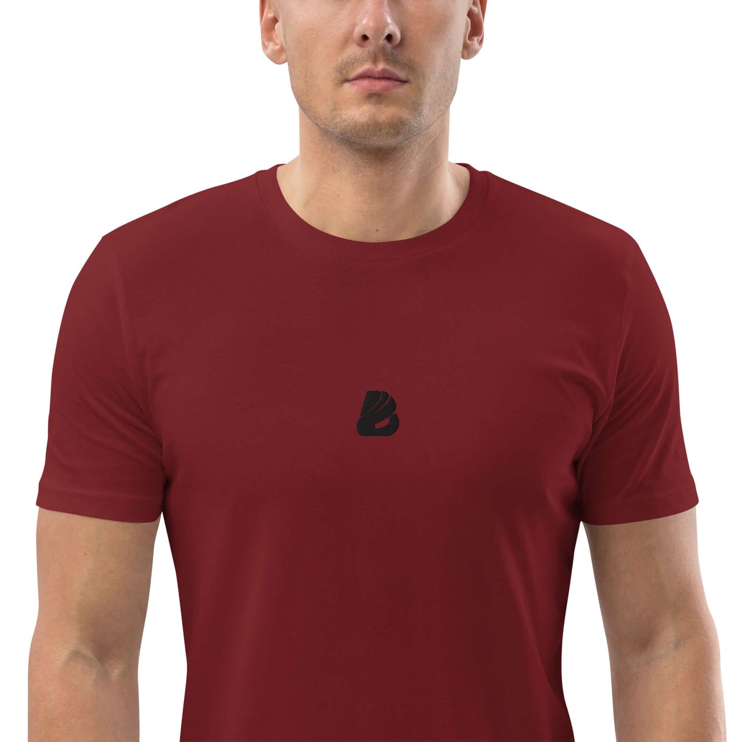 Unisex-Bio-Baumwoll-T-Shirt N°0 in burgundy, made from 100% organic cotton, featuring a stylish medium-fit and ribbed collar.