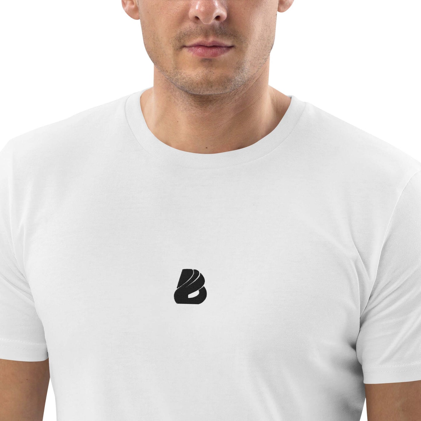 Unisex-Bio-Baumwoll-T-Shirt N°0, made from 100% organic ring-spun cotton, featuring a minimalist design on the chest. Eco-friendly and stylish.