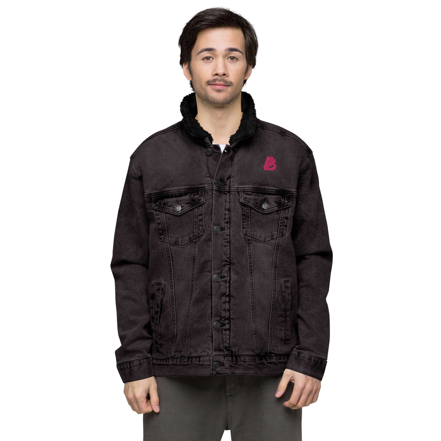 Person wearing Unisex Sherpa Jeansjacke N°1, black denim jacket with warm Sherpa lining, eco-friendly materials