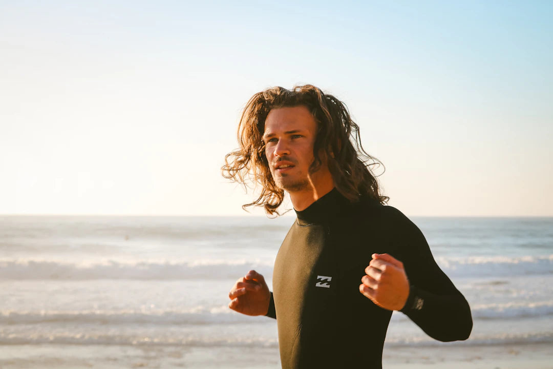 Sportliche Rash Guards für Damen und Herren aus nachhaltigen Materialien