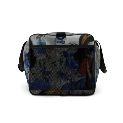 Stylish Weekender bag with adjustable shoulder straps, ideal for travel, gym, or daily use with ample space and zippered pockets.