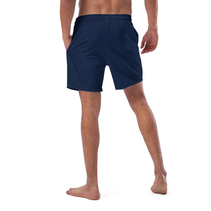 Recycelte Schwimmshorts in navy, atmungsaktiv und schnelltrocknend, mit Taschen für persönliche Gegenstände, ideal für Sommer.