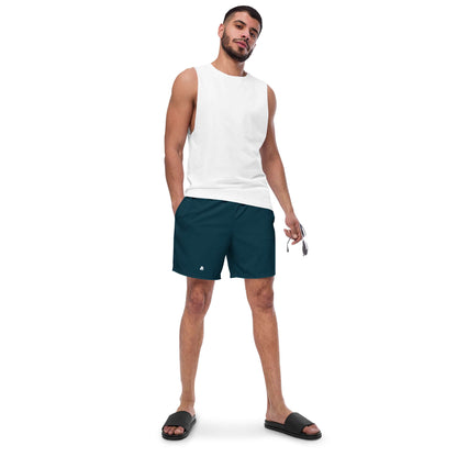Man wearing Herren-Badehosen N°15, quick-dry, breathable swim trunks with pockets, silky lining, ideal for summer.