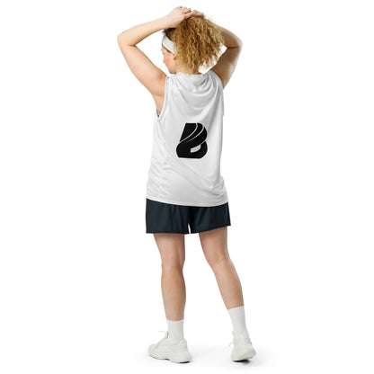Person wearing Recyceltes Unisex-Basketballtrikot N°0, showcasing back logo with stretch fabric, perfect for sports or streetwear use.