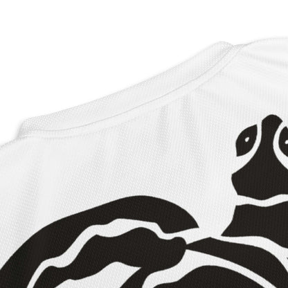 Close-up of Recyceltes Unisex-Trikot mit Allover-Druck N°0, showcasing black and white print on recycled polyester fabric.