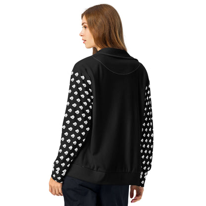 Unisex-Trainingsjacke N°0 in black with pattern sleeves, worn by woman; ideal for workouts, outdoor activities, made from recycled materials.