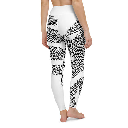 Back view of Yoga-Leggings N°45 in black and white polka dot design, featuring comfortable high waistband and four-way stretch fabric.