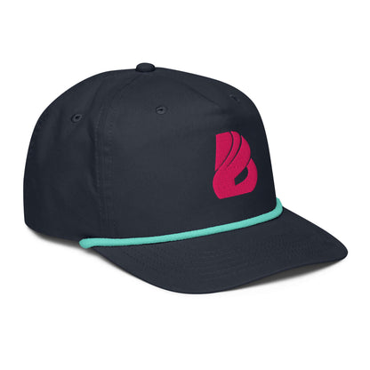 Golfcap with structured fit, adjustable snapback, and contrast band in black, perfect for adding classic style to any outing.