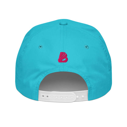 Golfcap with adjustable snapback closure in turquoise featuring a red embroidered logo.