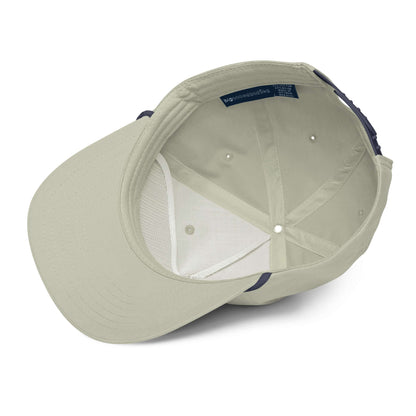 Inside view of the structured Golfcap featuring a snapback closure and semi-curved brim, made from 70% cotton and 30% nylon.