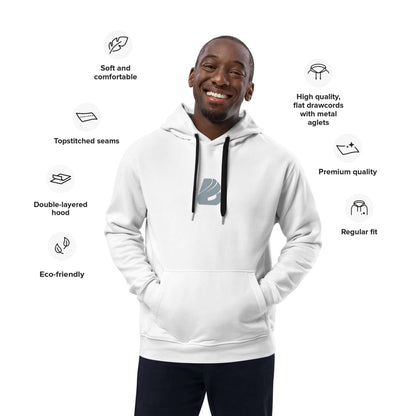 Hochwertiger Öko Kapuzenpullover N°15 aus Bio-Materialien, Mann trägt weißen Hoodie, doppellagige Kapuze, bequeme Passform und Beuteltasche