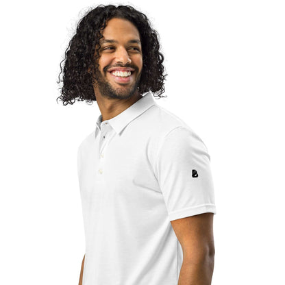 Alt Tag: Schmal geschnittenes Herren-Polo-Shirt N°0 in weiß, lässig und modern, ideal für Büro- oder Event-Anlässe. Elegante, atmungsaktive Kleidung.