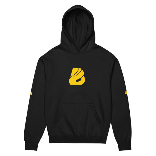 Boxy-Hoodie für Herren in Schwarz mit gelbem Logo auf Brust, oversized Passform, ideal für einen modernen Look.