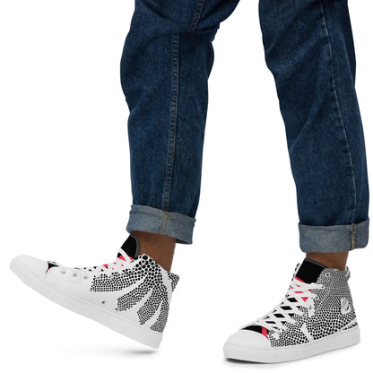 Person wearing trendy High-Top Leinenschuhe für Herren N°6 with dotted pattern and white laces, enhancing a casual outfit.